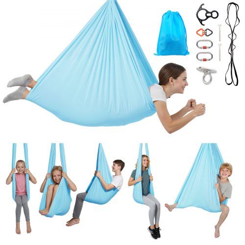 Ontdek de Vrijheid van Aerial Yoga met de Blauwe Hangmat voor Thuisgebruik