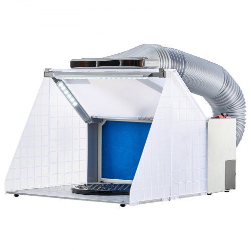 Airbrush spuitcabine met krachtige afzuiging en LED‑verlichting – een compacte werkplek voor creatieve precisie