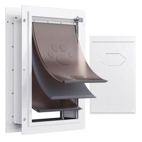 Hondenluik met metalen frame, slot en 3‑flap systeem – weerbestendig en stijlvol